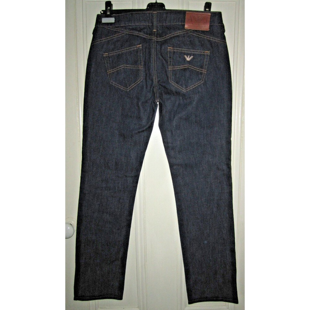 Vtg Armani Jeans, tapered leg dark rinse blue jeans, ladies' size 6 (28 waist)